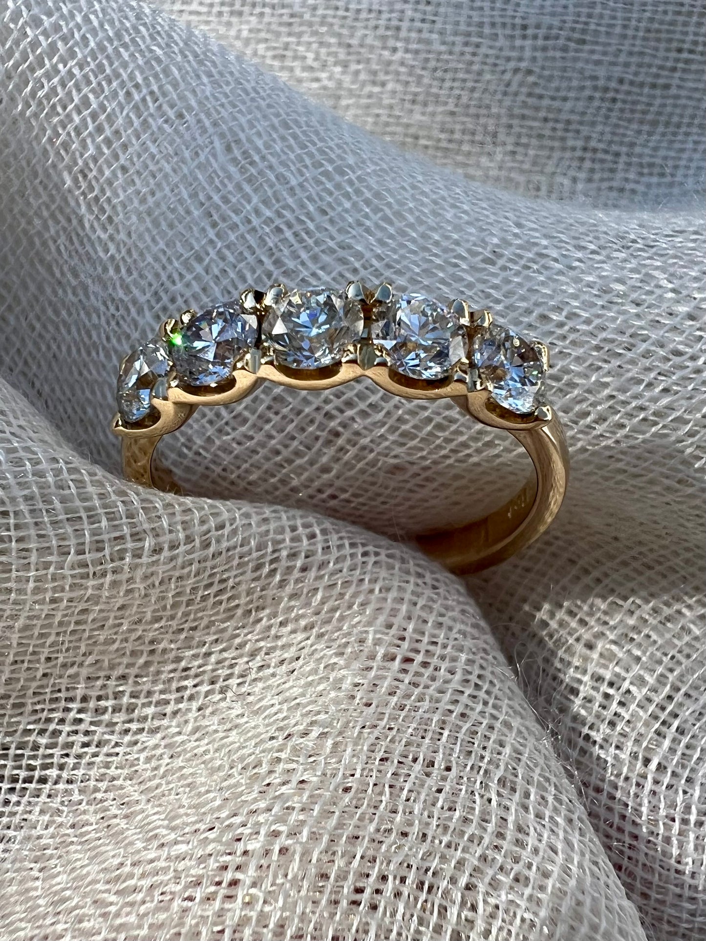 Diamond Band 5 stones.