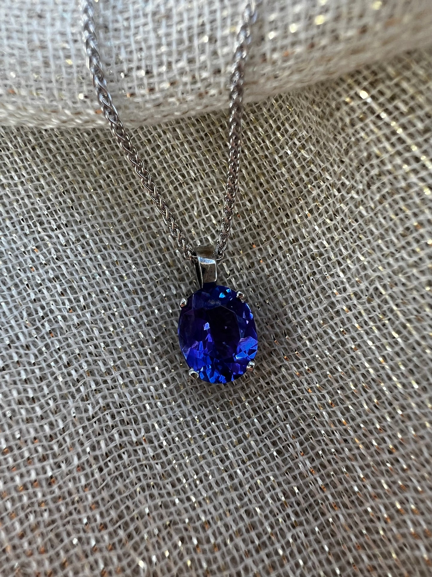 Tanzanite Oval Pendant