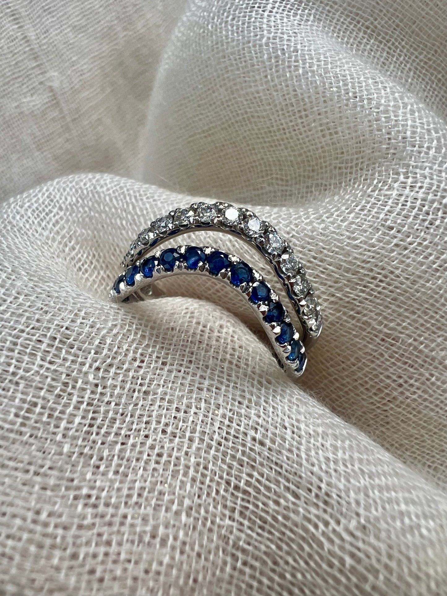 Sapphire Wave Band