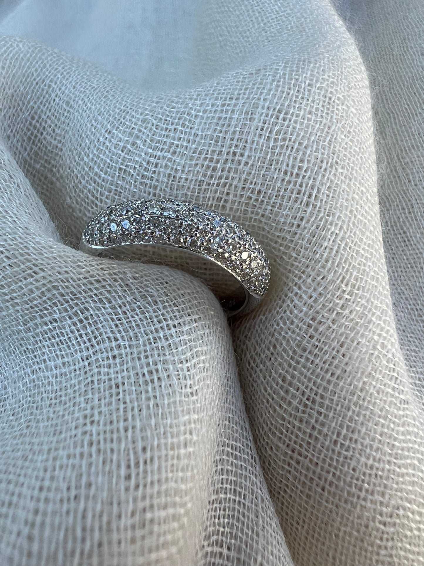 Parvé Domed diamond ring