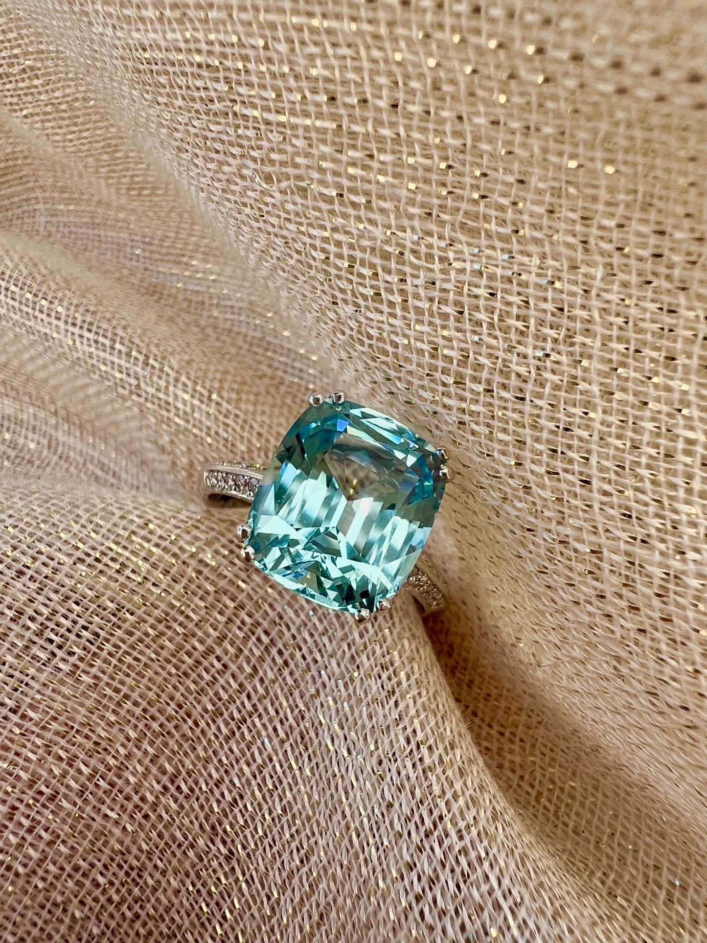 Cushion cut Aquamarine ring