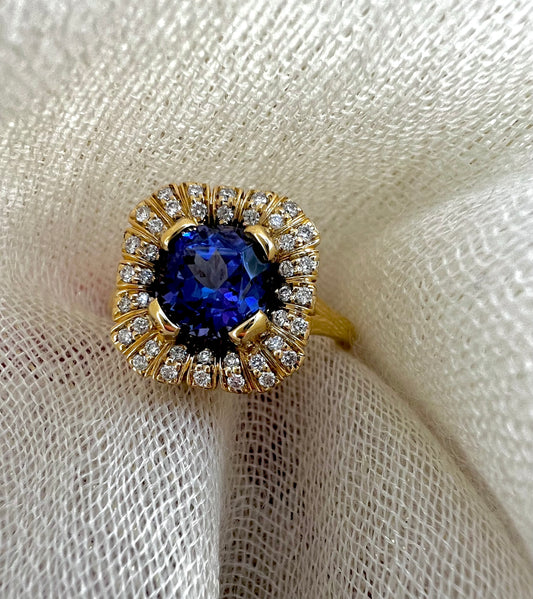 Radial Tanzanite ring