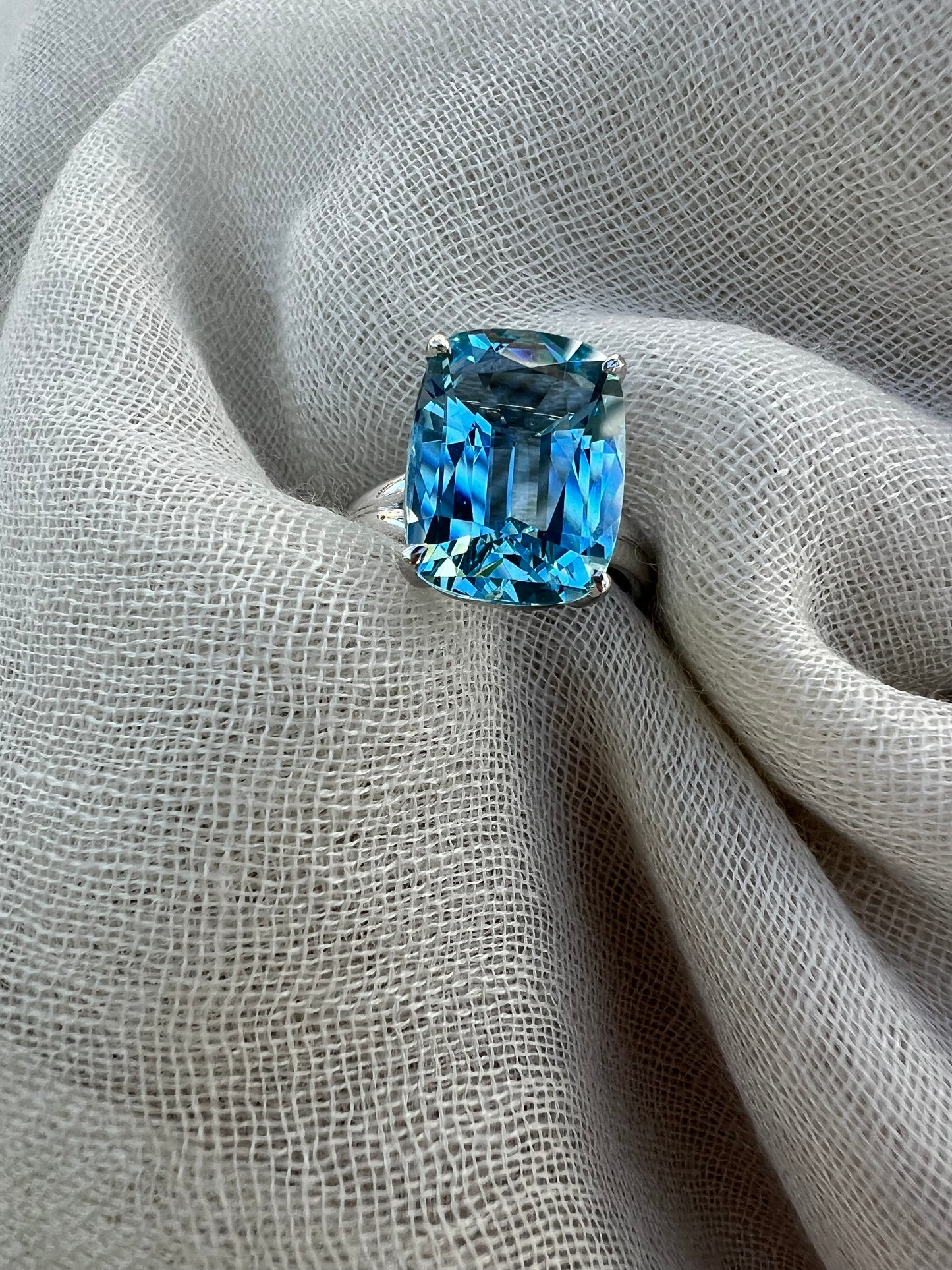 Aquamarine ring