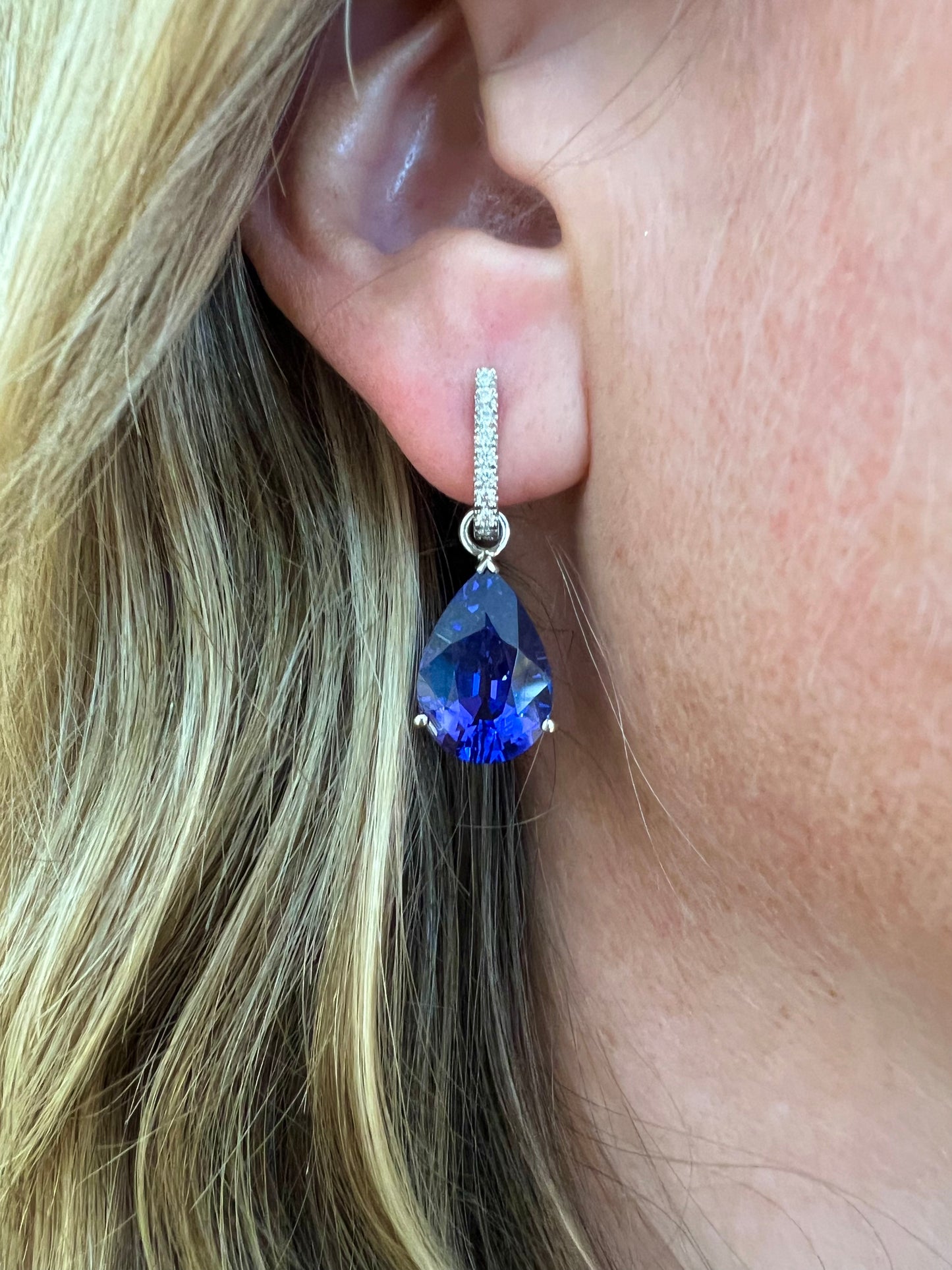 Tanzanite Pear earrings