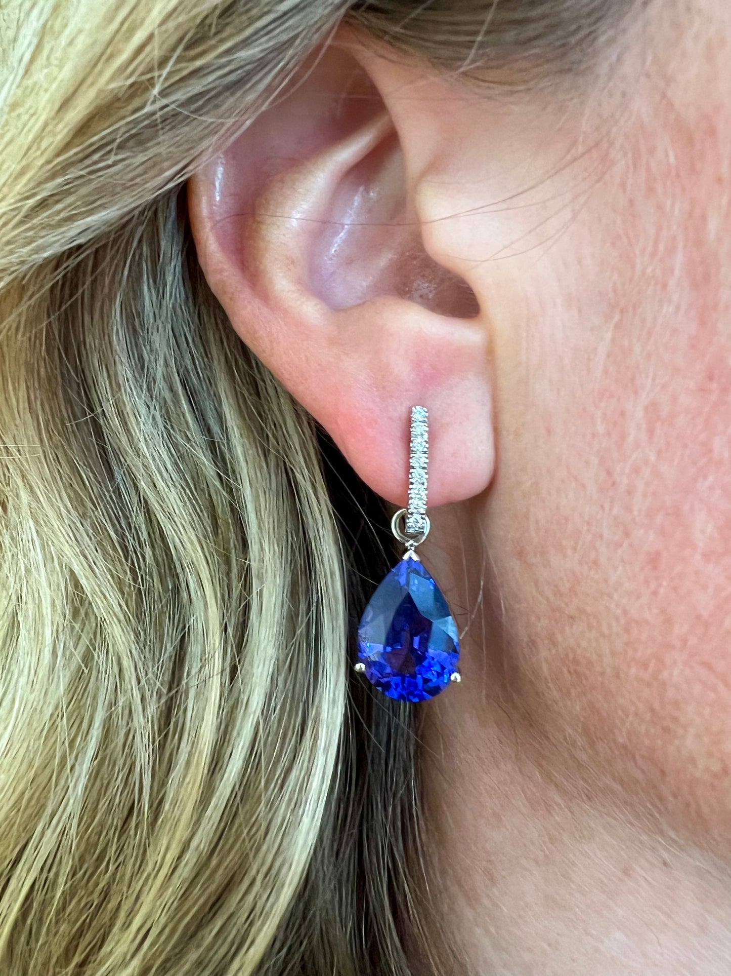 Tanzanite Pear earrings