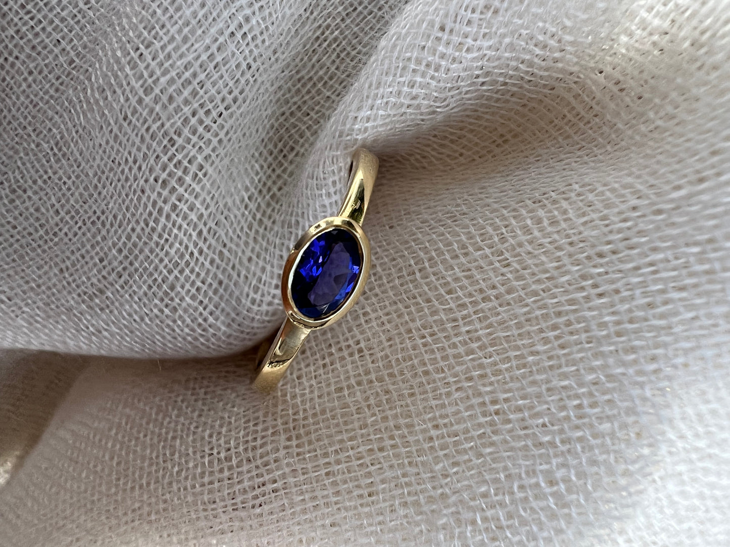 Oval Tanzanite ring.