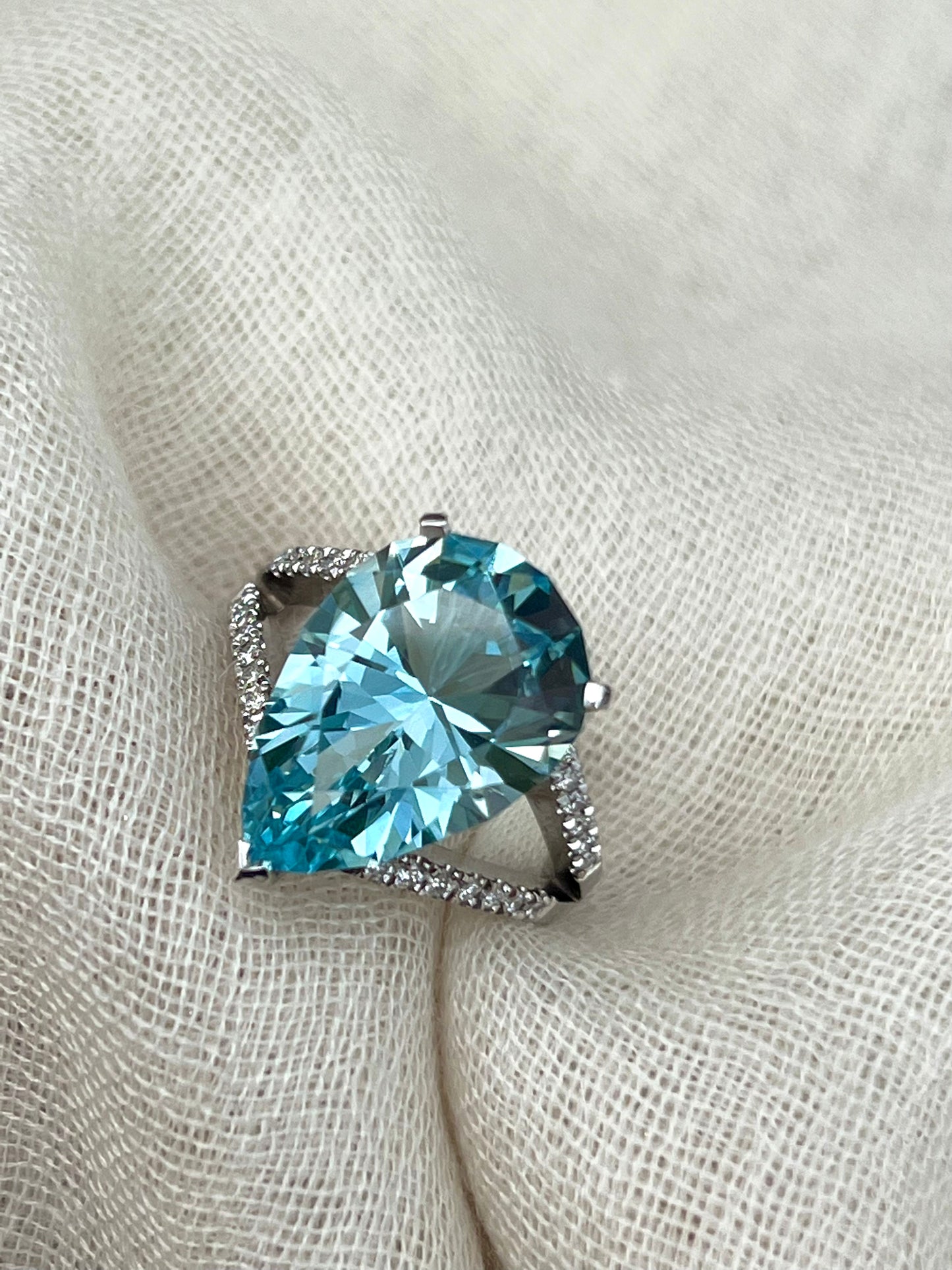 Pear Aquamarine ring