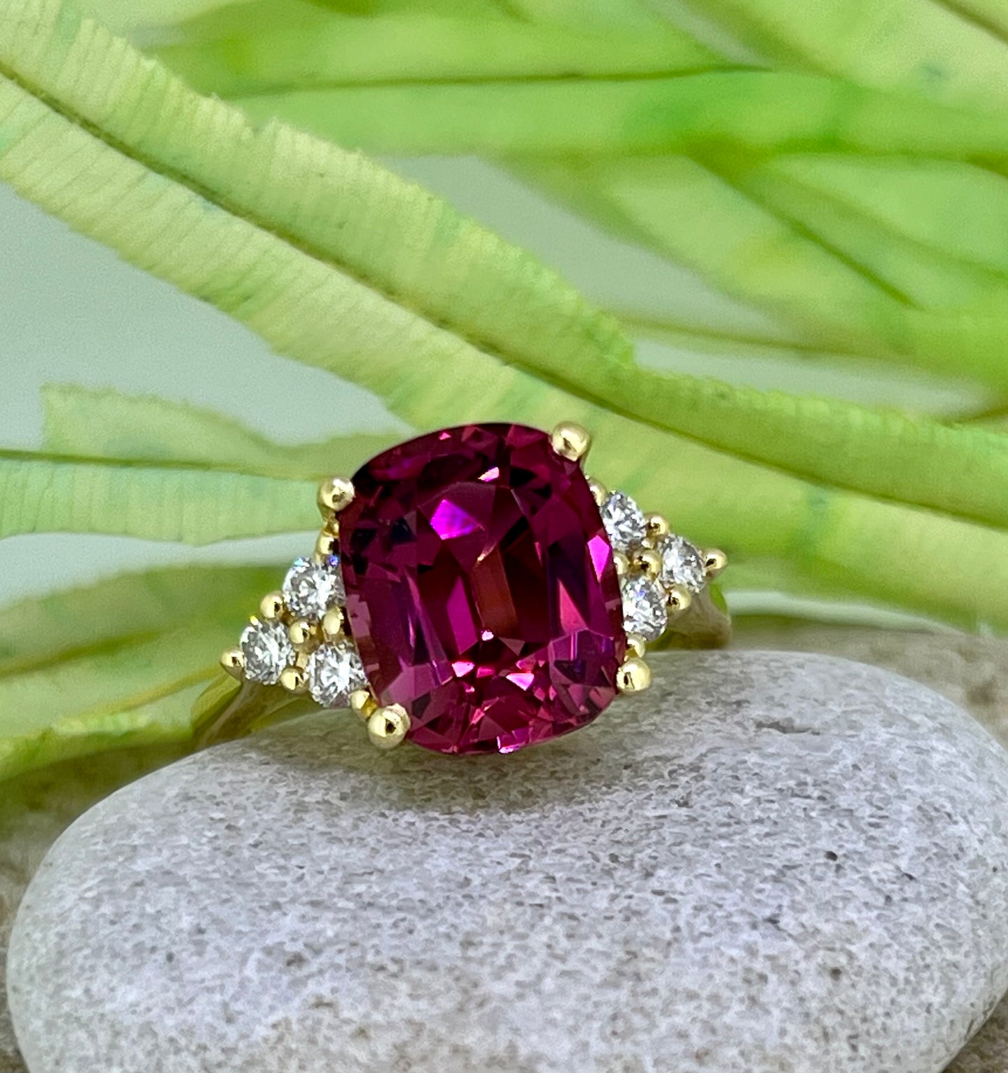 Pink Tourmaline ring in yellow gold