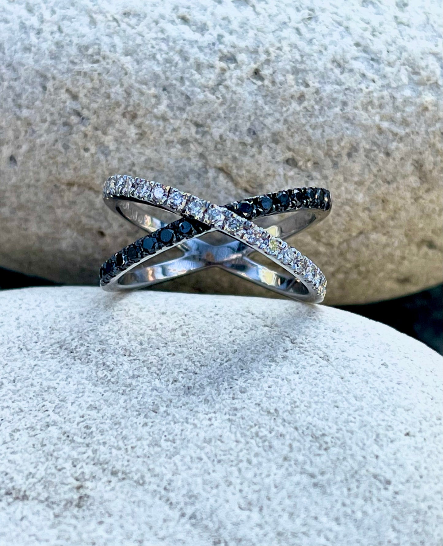 Black and white diamond criss cross ring