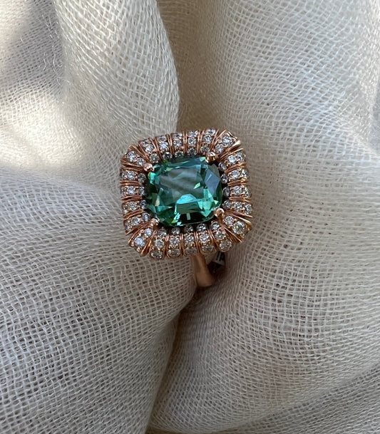 Lagoon green Tourmaline radial ring in rose gold