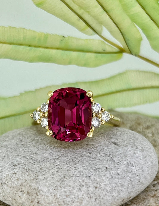 Pink Tourmaline ring in yellow gold