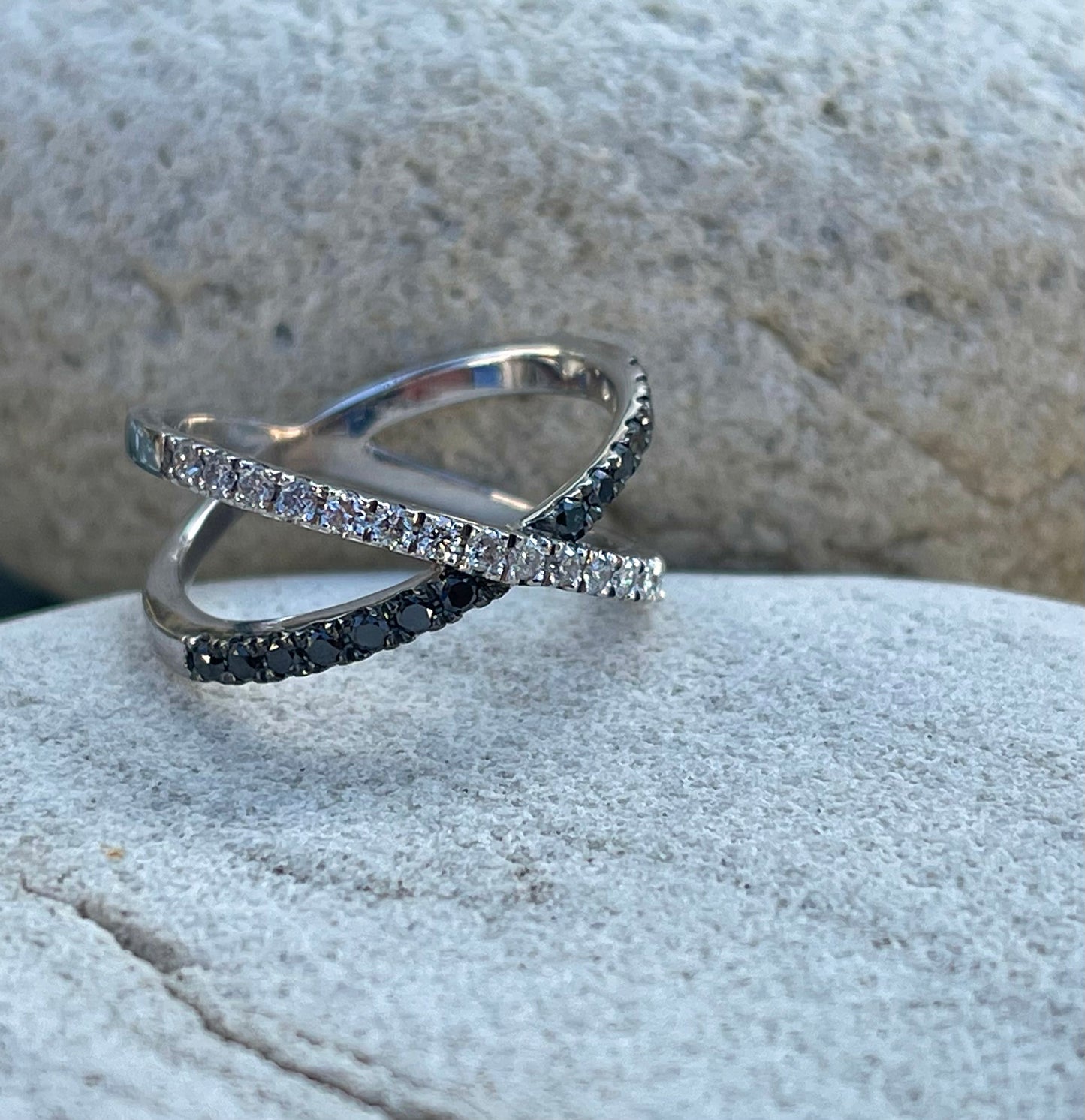 Black and white diamond criss cross ring