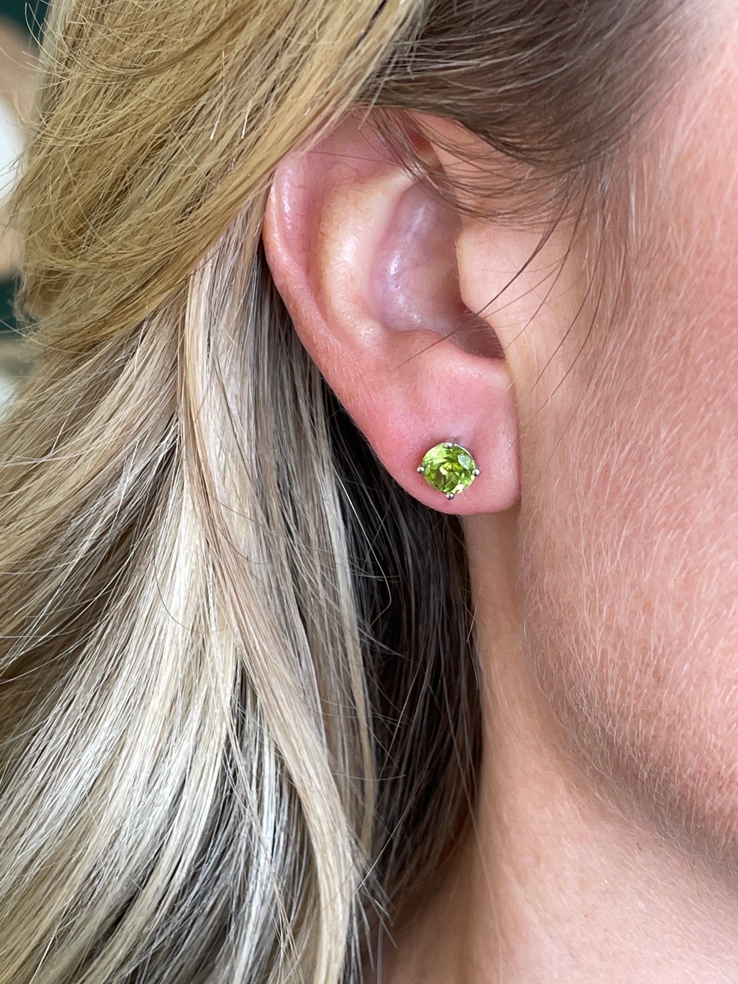 Peridot studs