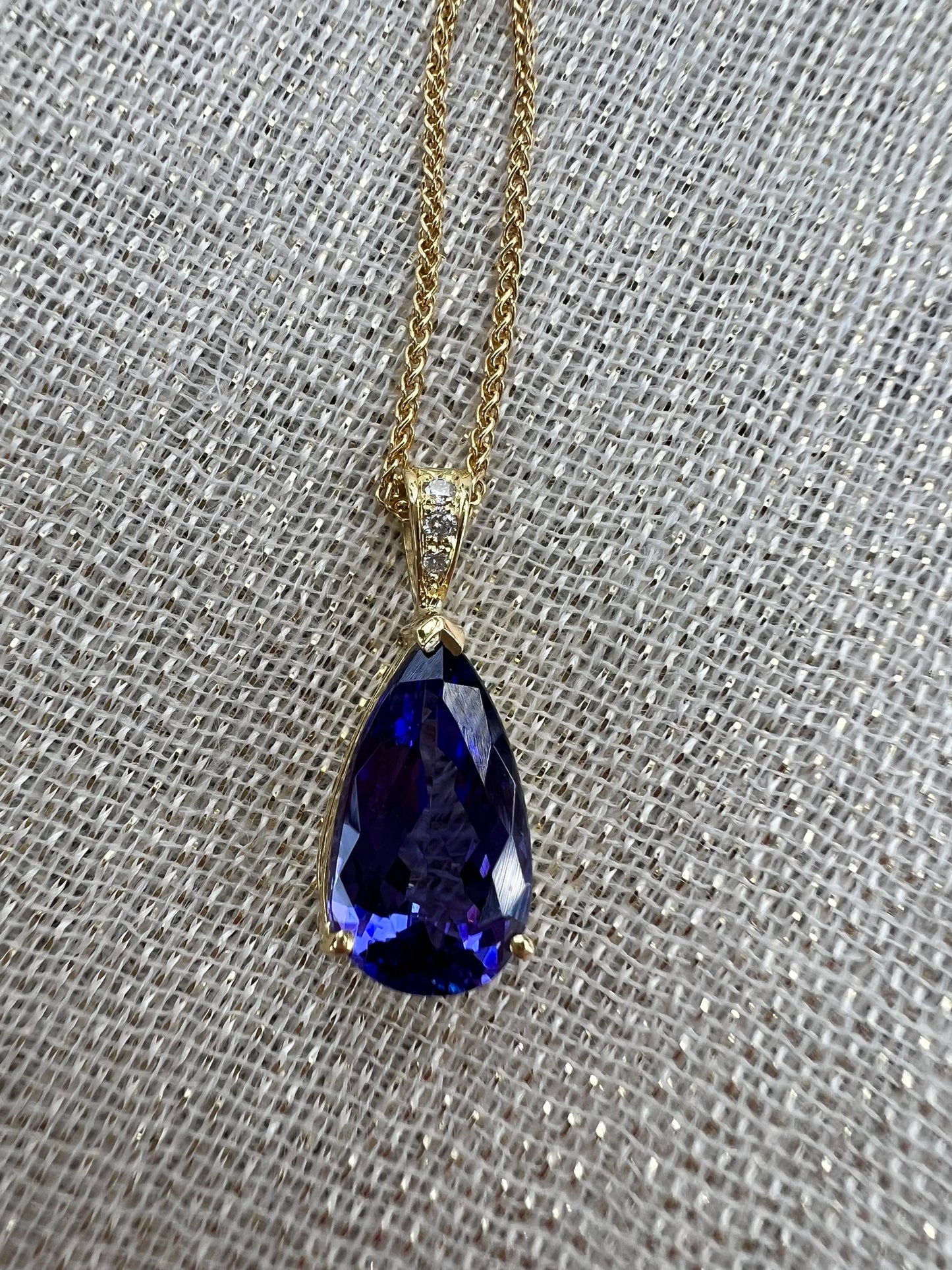 Tanzanite pear pendant