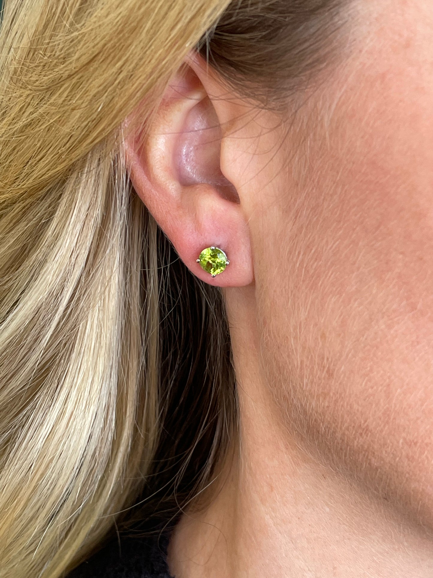 Peridot studs