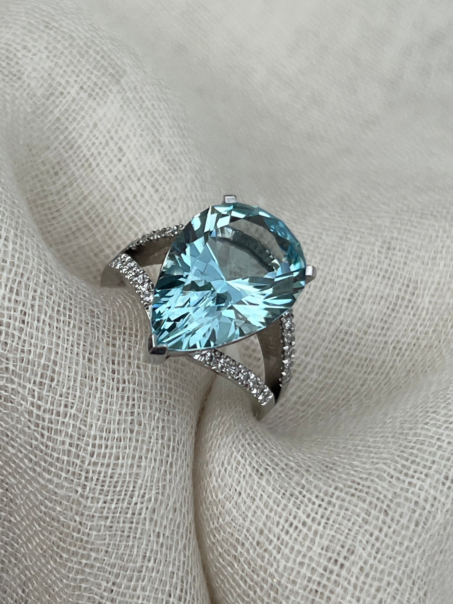 Pear Aquamarine ring